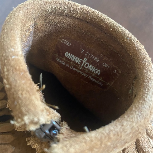 MINNETONKA BOHO FRINGE MOCCASINS size 7 - Picture 7 of 7